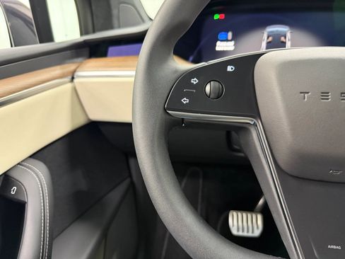 Used 2024 Tesla Model X AWD/4WD image 27