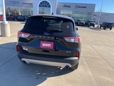 Used 2022 Ford Escape SEL image 6