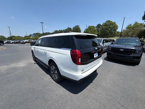 New 2027 Ford Expedition Max Active RWD image 17