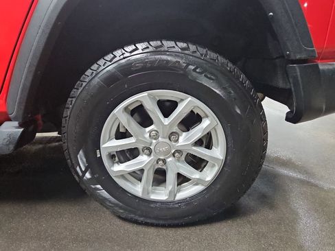 Used 2023 Jeep Wrangler Unlimited Sport AWD/4WD image 31