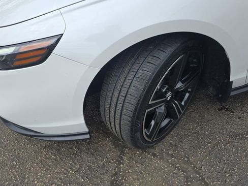 Used 2024 Honda Accord LX image 29