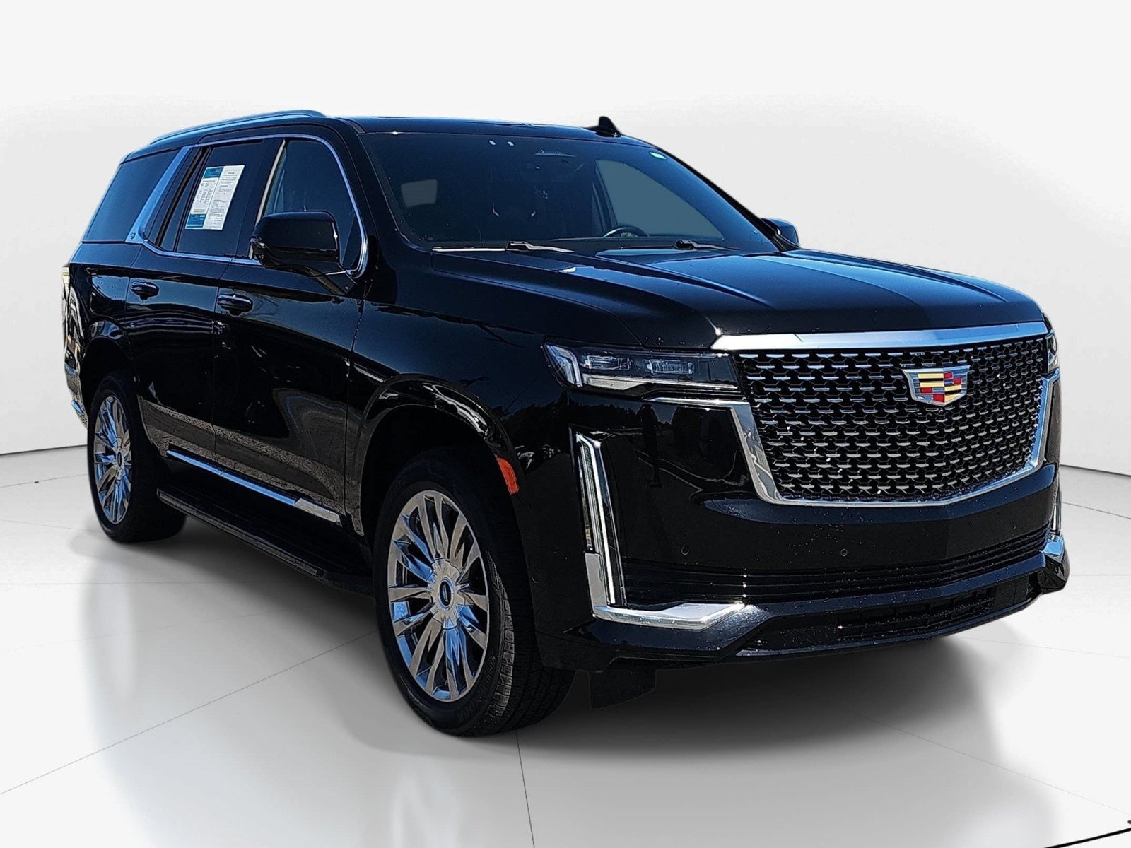 Used 2022 Cadillac Escalade Premium Luxury AWD/4WD image 2