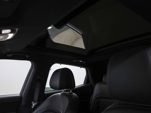 Used 2023 Genesis GV60 Performance image 10