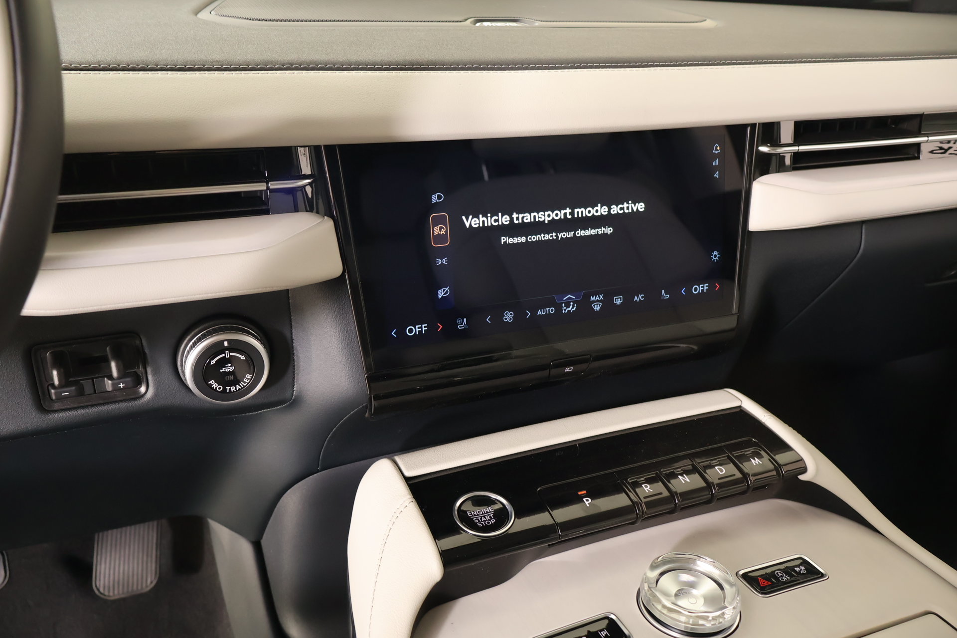 New 2026 Lincoln Navigator Premiere AWD/4WD image 6