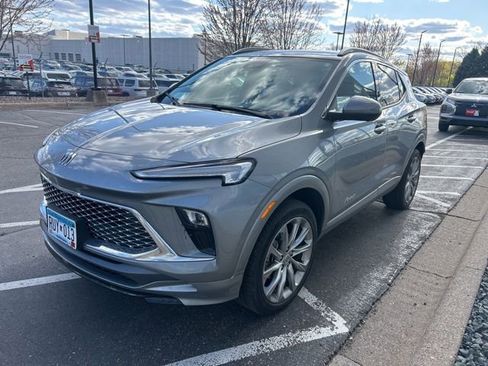 Used 2024 Buick Encore GX Avenir w/ Avenir Technology Package AWD/4WD image 2