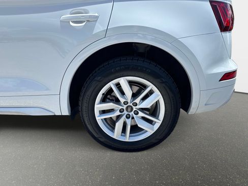 Certified 2023 Audi Q5 2.0T Premium w/ Convenience Package AWD/4WD image 10