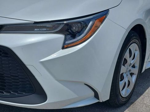 Used 2022 Toyota Corolla LE FWD image 10
