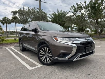 Used 2019 Mitsubishi Outlander LE