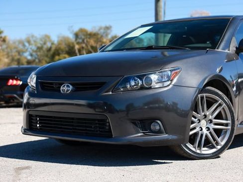 Used 2013 Scion tC FWD image 28