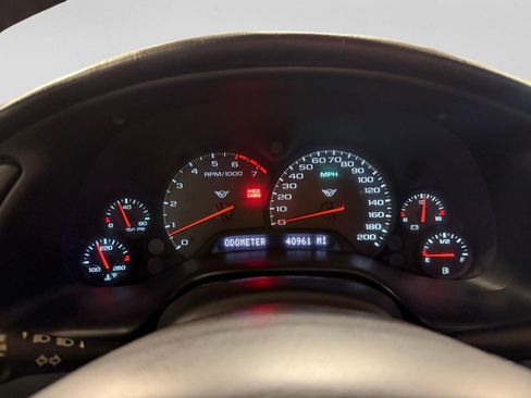 Used 2000 Chevrolet Corvette Convertible w/ Memory Pkg RWD image 20
