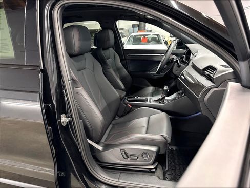 Used 2025 Audi Q3 2.0T Premium Plus w/ Premium Plus Package AWD/4WD image 10