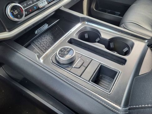 Used 2024 Ford Expedition Max XLT RWD image 19