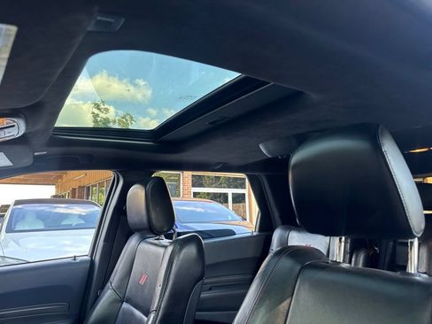Used 2022 Dodge Durango R/T RWD image 17