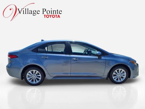 Used 2026 Toyota Corolla LE w/ LE Premium Package FWD image 6
