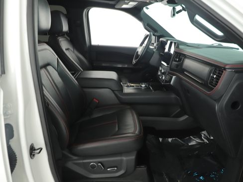 Used 2022 Ford Expedition Limited image 15