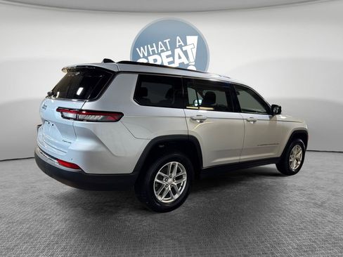 Used 2023 Jeep Grand Cherokee L Laredo w/ Trailer Tow Group (B) AWD/4WD image 3