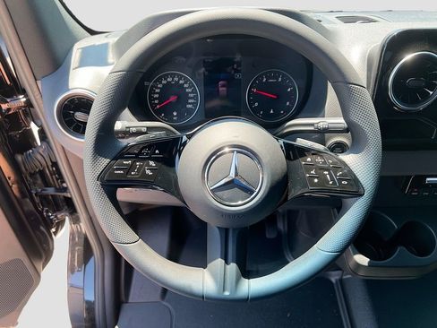 New 2025 Mercedes-Benz Sprinter 2500 image 13