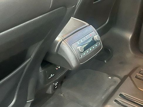 Used 2016 Buick Enclave Leather image 17