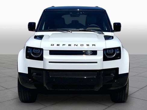 New 2026 Land Rover Defender 110 X-Dynamic SE AWD/4WD image 3