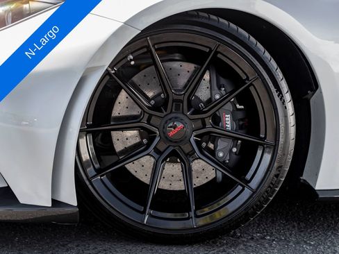 Used 2020 Ferrari 812 Superfast RWD image 13