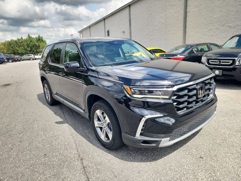 Certified 2024 Honda Pilot EX-L image 2