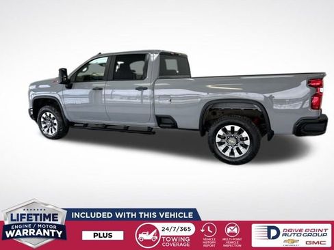 Used 2025 Chevrolet Silverado 2500 Custom w/ Custom Value Package image 5