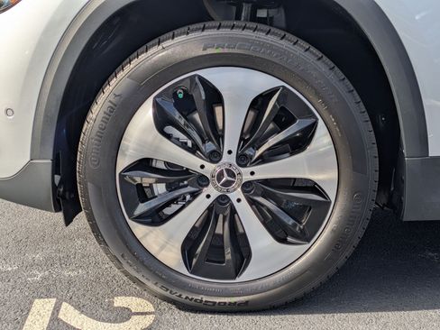 Certified 2026 Mercedes-Benz GLA 250 4MATIC image 13
