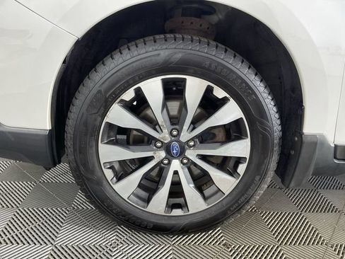 Used 2016 Subaru Outback 2.5i Limited AWD/4WD image 17