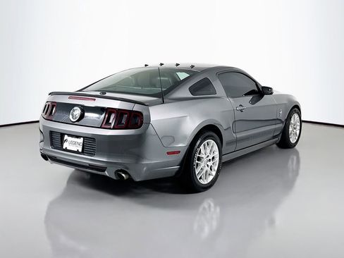Used 2013 Ford Mustang Premium image 5
