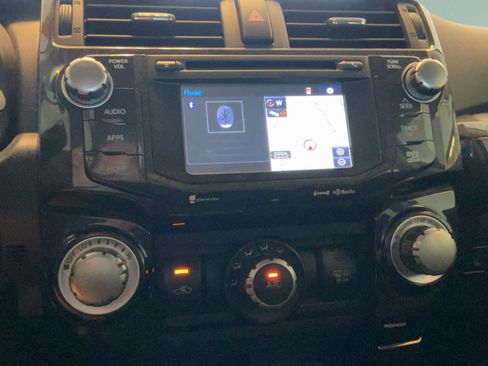 Used 2019 Toyota 4Runner TRD Off-Road AWD/4WD image 13