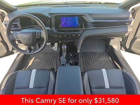 Used 2025 Toyota Camry SE w/ Convenience Package FWD image 15
