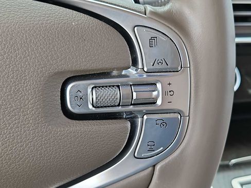 Used 2022 Genesis GV80 2.5T w/ Prestige Package 04 image 25