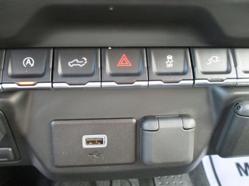 Used 2020 Chevrolet Silverado 1500 Custom w/ Rally Edition image 20