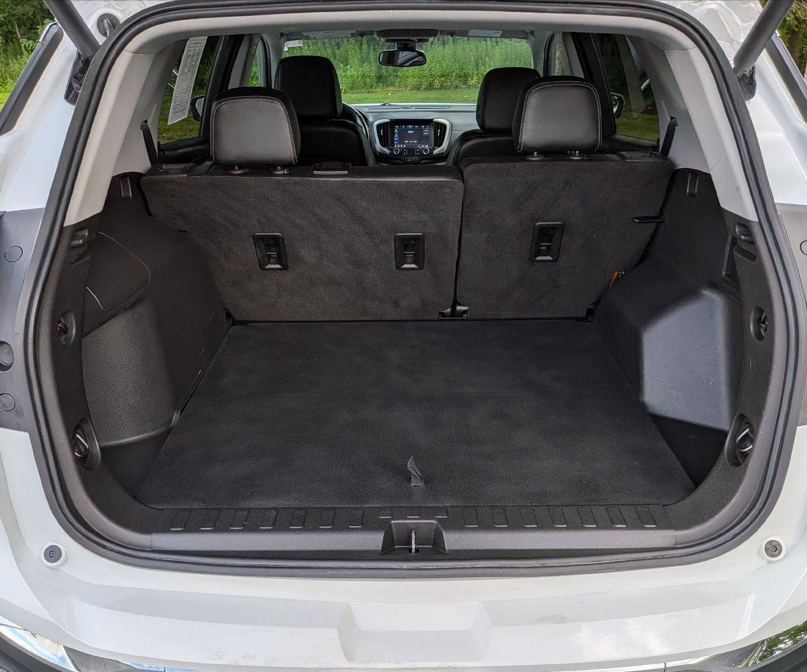 Used 2022 GMC Terrain SLT AWD/4WD image 10