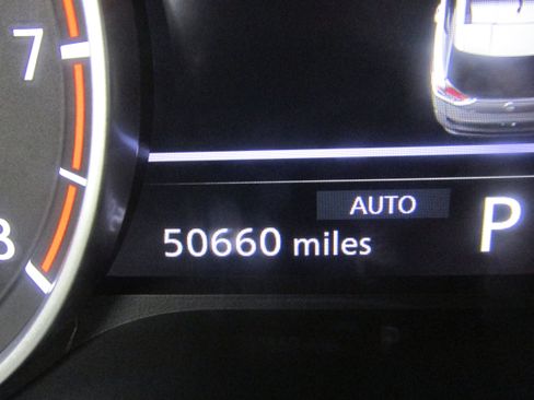 Used 2023 Nissan Rogue S image 30