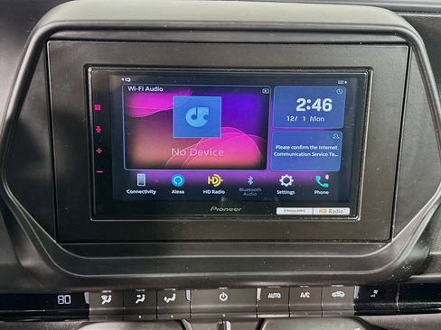 Used 2022 Chevrolet Camaro LT image 18