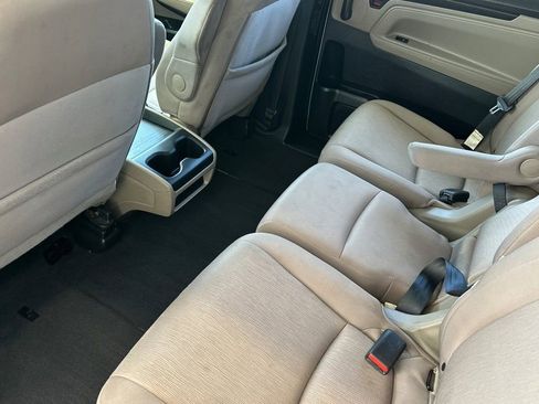 Used 2021 Honda Odyssey EX image 11