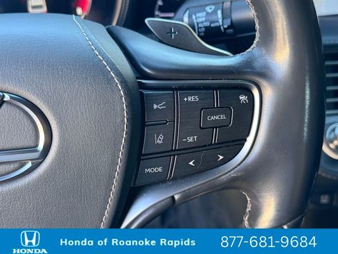 Used 2018 Lexus LS 500 AWD w/ Luxury Package image 23