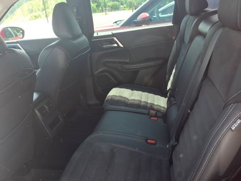 Used 2023 Mitsubishi Outlander SE AWD/4WD image 8