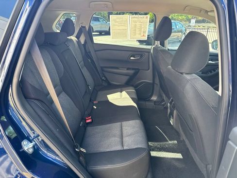 Used 2025 Nissan Rogue SV FWD image 30