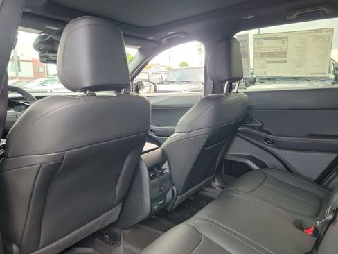 New 2026 Jeep Cherokee Overland w/ Advanced Pro Tech Group image 13