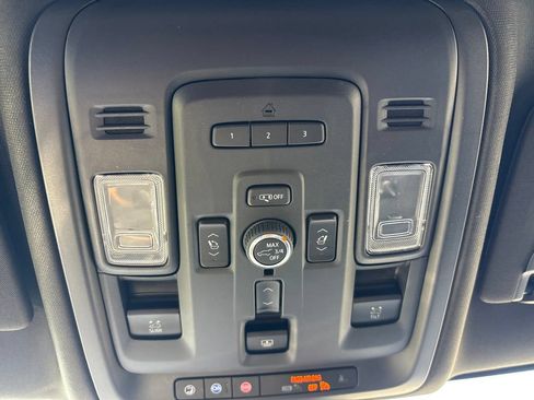 Used 2023 GMC Yukon Denali w/ LPO, Floor Liner Package AWD/4WD image 40