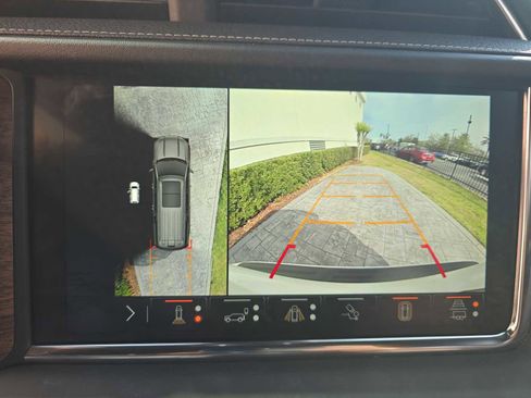 Used 2024 GMC Yukon Denali Ultimate image 17