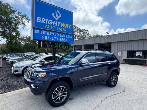 Used 2018 Jeep Grand Cherokee Limited AWD/4WD image 1