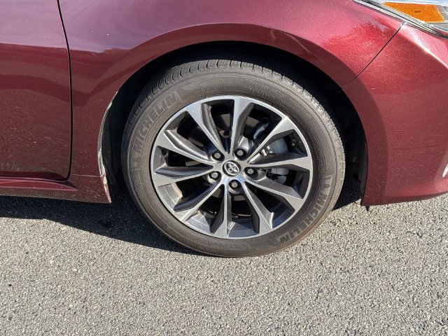 Used 2016 Toyota Avalon XLE Premium FWD image 7