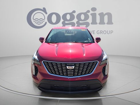 Used 2023 Cadillac XT4 Luxury w/ Driver Awareness Package FWD image 9