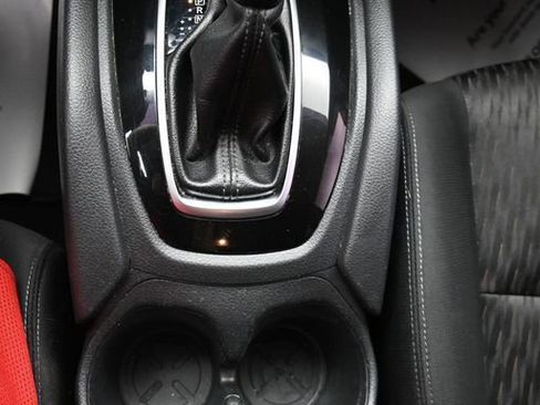 Used 2018 Nissan Rogue SV AWD/4WD image 17