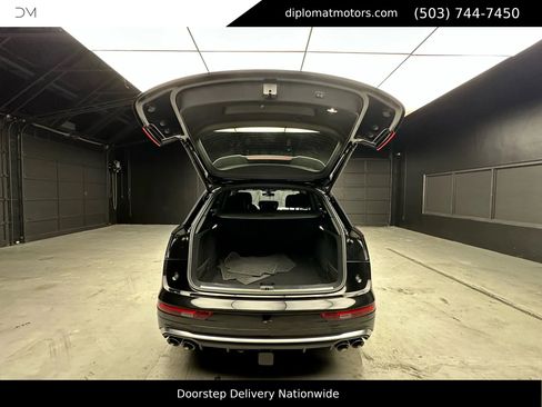 Used 2022 Audi SQ5 Premium Plus w/ Premium Plus Package image 47
