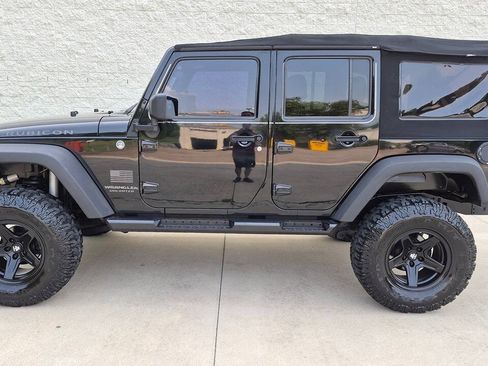 Used 2009 Jeep Wrangler Unlimited Rubicon w/ Trailer Tow Group AWD/4WD image 3