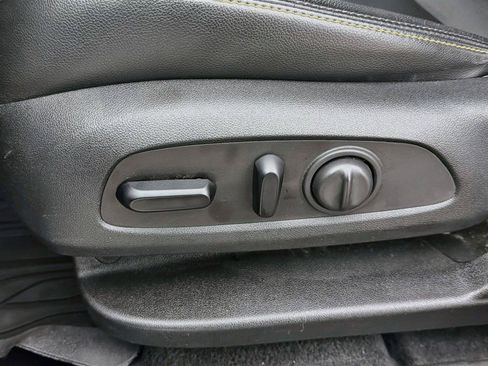 Used 2020 Chevrolet Equinox LT w/ Sport Edition AWD/4WD image 40